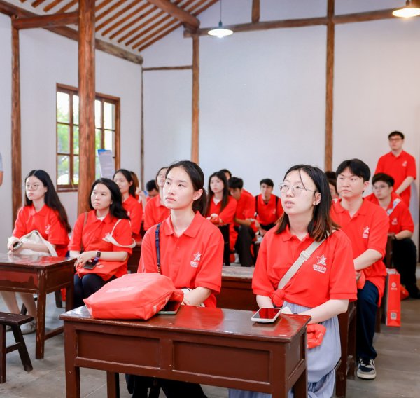 “光荣之城 后生行”2025年上海青少年红色大寻访步履来了！